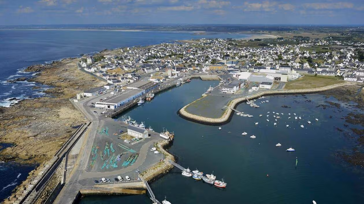 Bateaux du port de Saint-Guénolé.